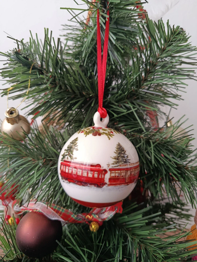 Guľa na zavesenie 6,5 cm 2025 Annual Christmas Edition