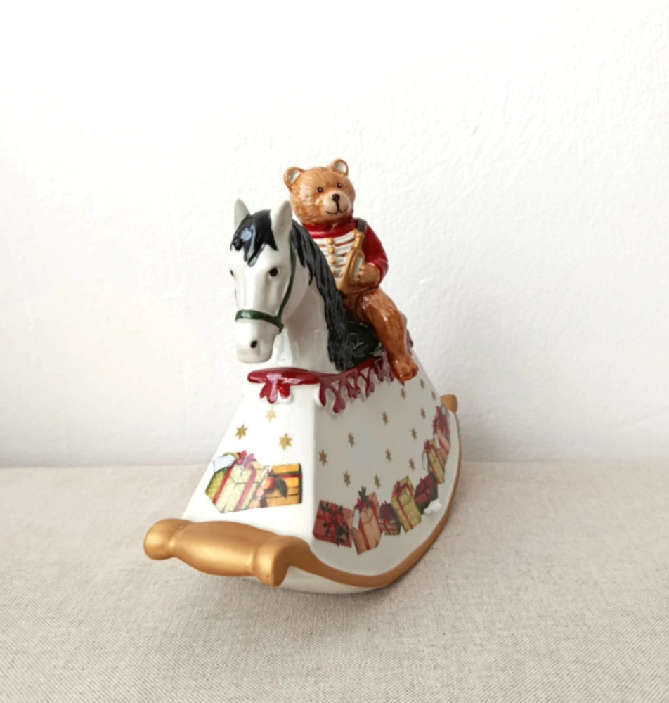 Hojdací koník svietnik 22 x 17 cm Christmas Toys od Villeroy&Boch