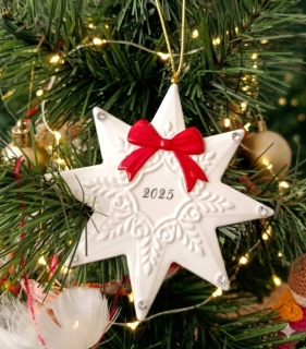 Christmas Classics  - závesná ozdoba hviezda 2025 od Villeroy & Boch